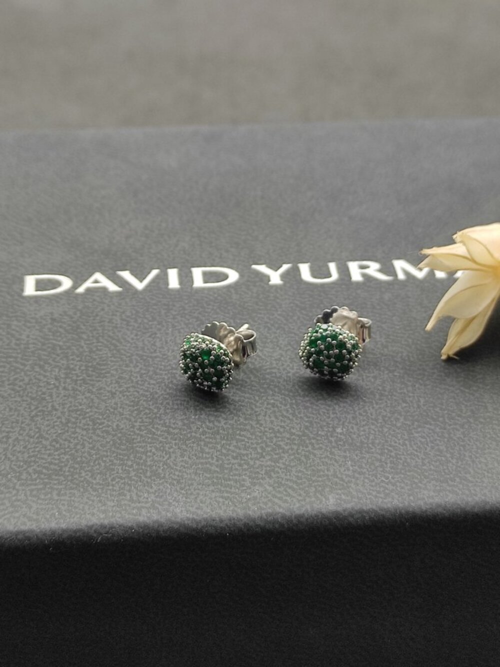 David Yurman earrings - Picture 3 of 8
